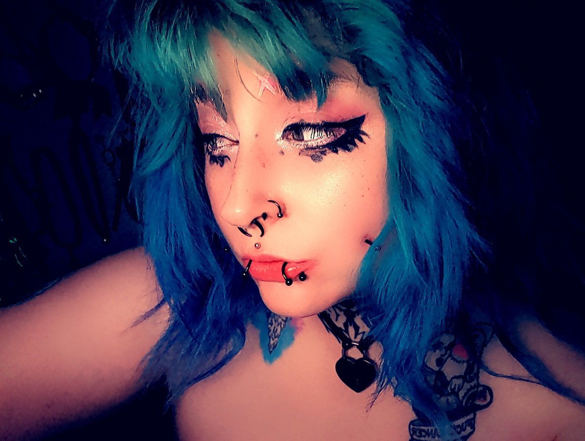 OSkychann's tweet photo. Felt cute, Wbu ✨ 
#emo #kawaii #tattoos #cosplay #fyp https://t.co/Fac2MVhBWs