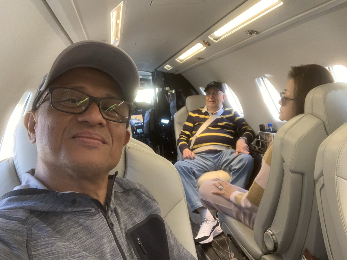 cdrcrypto69's tweet photo. I was privileged to have flown privately with my esteemed boss for the first time, and the experience was remarkably smooth. I wish him continued blessings and good health. #MidJetCitationSovereign✈️ https://t.co/JkV2zVU56c