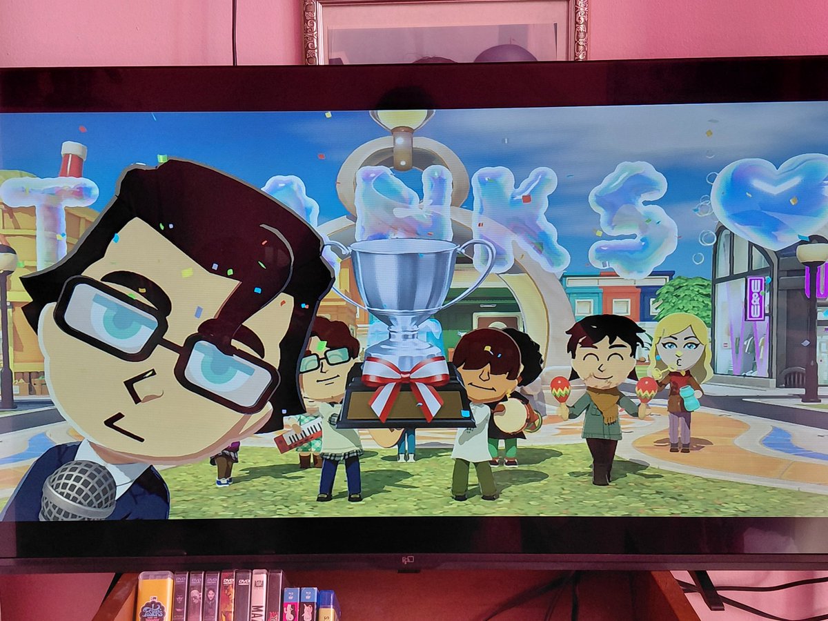 I really hate that I couldn't record this, it was so adorable! 
#disventurecamp #TomodachiLife #TomodachiLifeLivingtheDream
