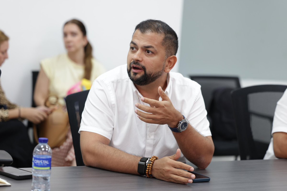 Erasmo Zuleta Bechara tweet media