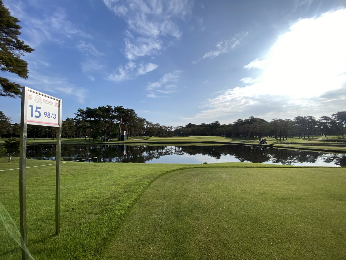 golf_ntv's tweet photo. 国内女子メジャー 🏆#ワールドレディスチャンピオンシップサロンパスカップ  予選ラウンド2日目  茨城ゴルフ倶楽部は快晴。注目のツアー史上最短98ヤードパー3の15番ホールの今朝の表情です。
CS日テレジータス 午前11時15分〜前後半ホール生中継/地上波日テレ系9・10日午後3時〜 https://t.co/oWZq6VYalF
