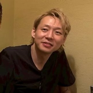 気分は隣だけど、実際そうなるときっと震える((😖))❤️
【美韓】パク・ユチョンに投票完了！現在の得票数:1878票
パク・ユチョン「ずーっと僕の隣にいてね❤️」
人気投票はこちらから↓
 bihann.com/cast/756.html #パク・ユチョン #ParkYuChun #박유천 #パク・ユチョンからのメッセージ