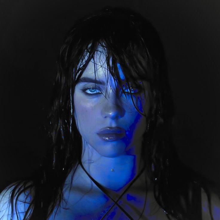 updaterosalia's tweet photo. Billie Eilish says she needs to go to the LUX TOUR to see ROSALÍA perform again. https://t.co/zGgnaRixlY