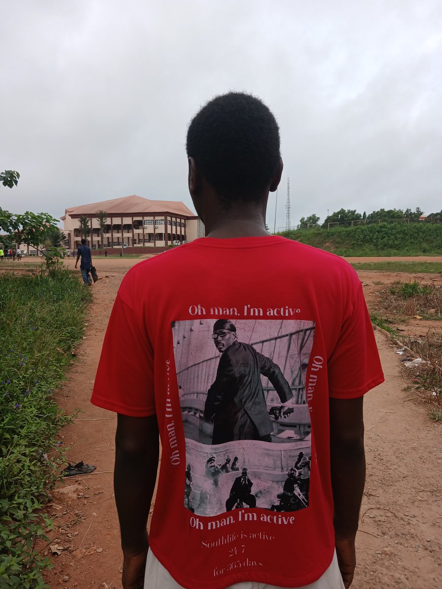 beebofengland's tweet photo. This red shirt was a piece made by SOUTHLIFE. https://t.co/GMrws40Kuq