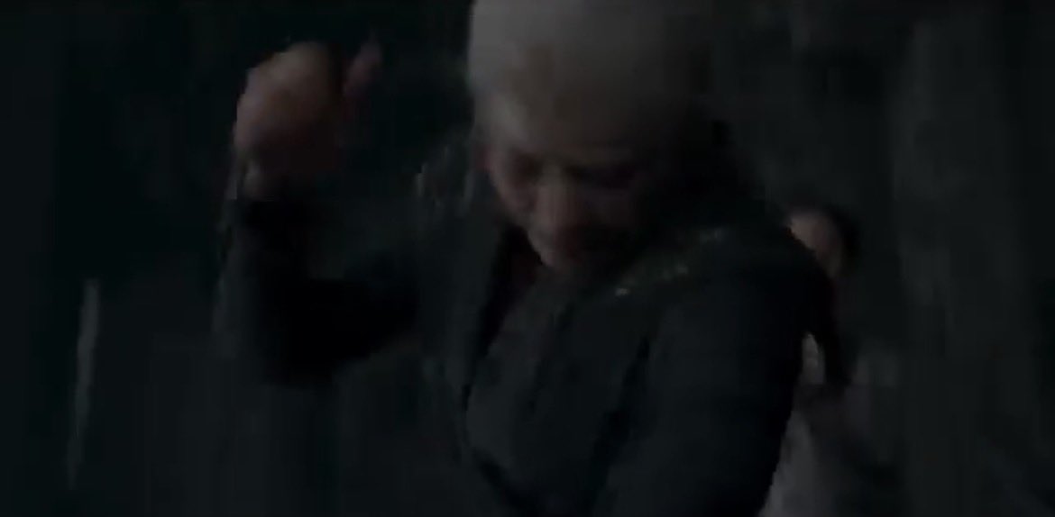 rhaenyra targaryen scenes tweet media