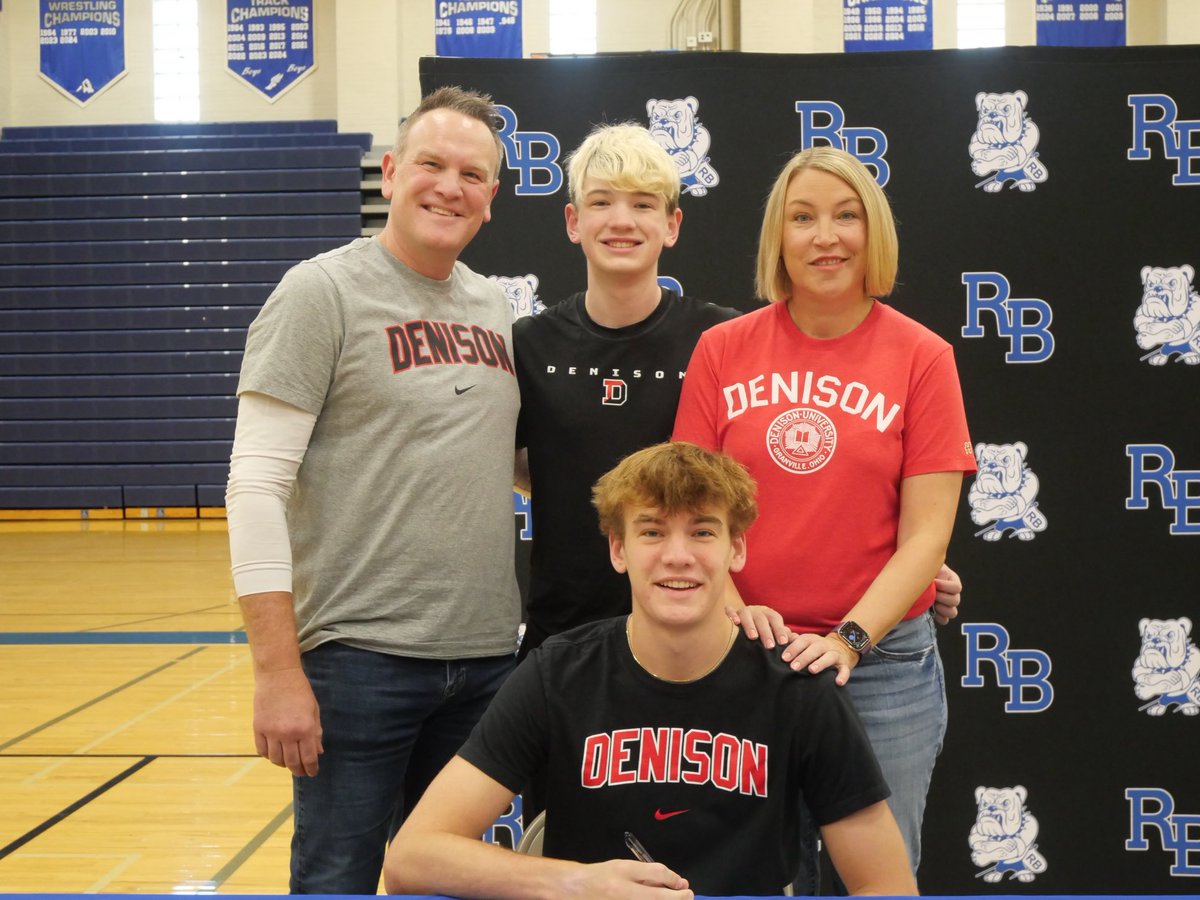 MikeReingruber's tweet photo. Signing Day at Riverside Brookfield today!  So proud of these two guys, Colin Cimino and Cameron Mercer.  Colin is headed to Denison and Cameron is heading to Northern Michigan.  I can’t wait to see their future success! https://t.co/fRyFdaCNOB