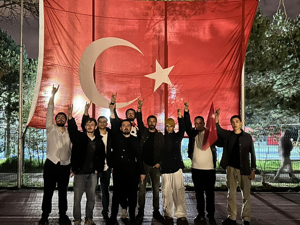 Enis Bozkurt tweet media