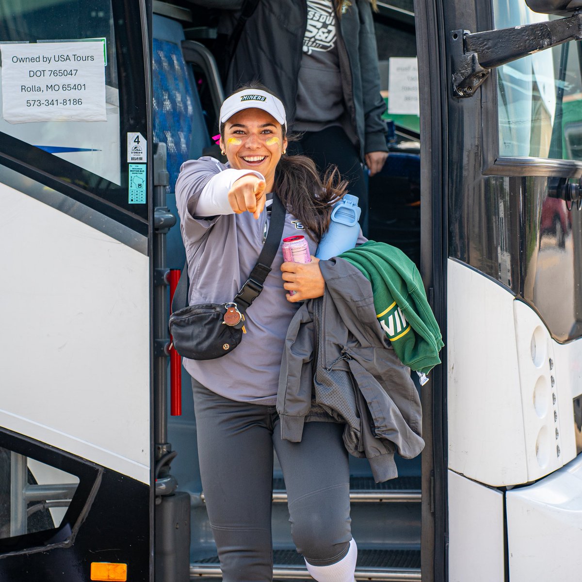 minersports's tweet photo. DAY ✌️ SAME ENERGY🔥🥎

#MinerPride | @GLVCsports https://t.co/3i5Vzzc8sT
