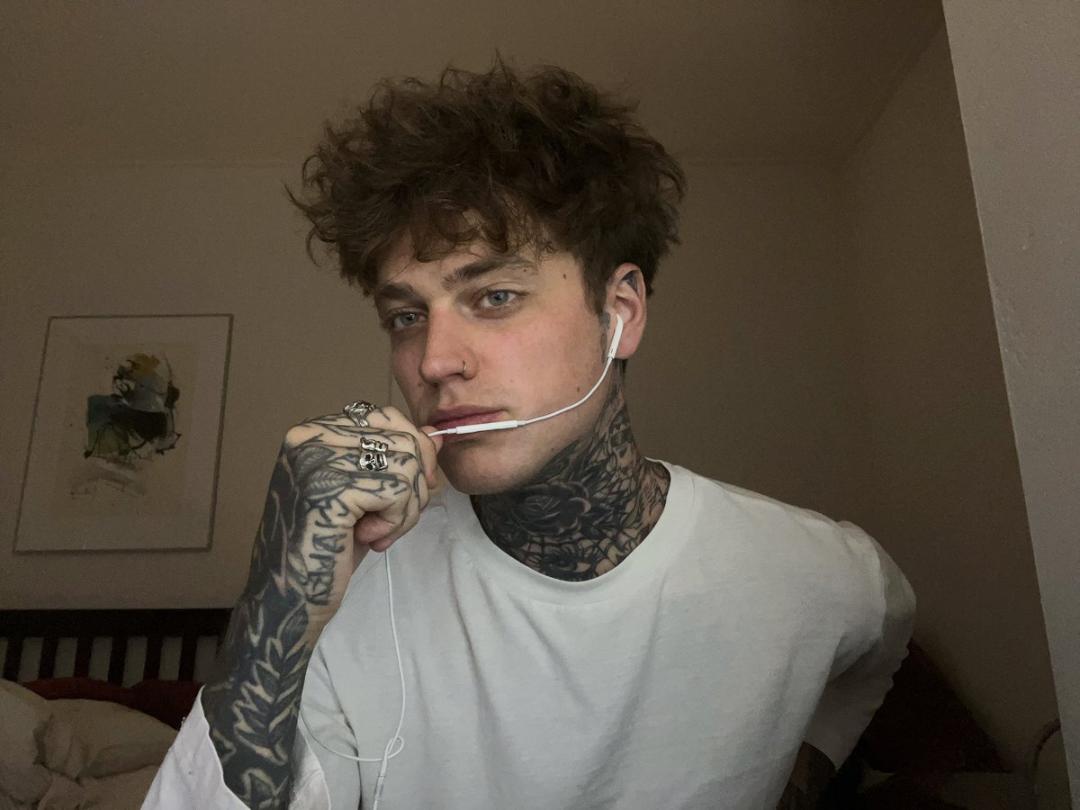 aaron tweet media