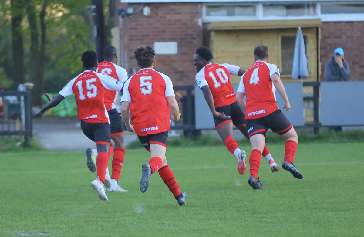 Earlswood Town FC tweet media