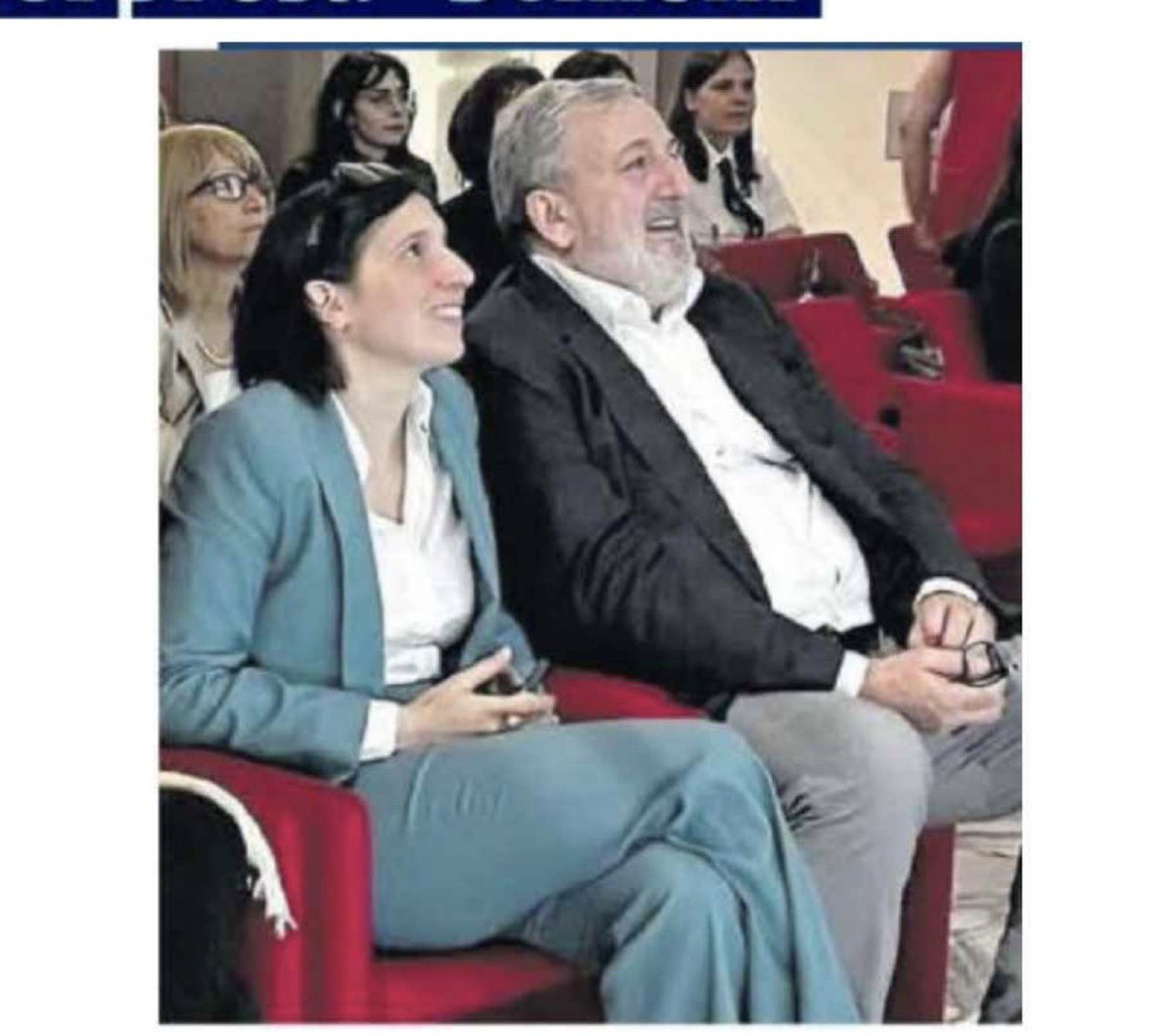 ardigiorgio's tweet photo. Il teatrino di Emiliano che continua a farsi dare incarichi improponibili come super esperto ilva, professore di procedura penale, e consulente della commissione parlamentare  sicurezza sul lavoro, dopo il quarto rifiuto del
Csm all'aspettativa, quando potrebbe semplicemente andarsene in pensione, é un abominio per lo stato di diritto e la separazione dei poteri. L'avesse fatto uno di destra, il pd del no al referendum per la difesa della costituzione avrebbe urlato al regime. Invece questa è Elly schlein, ieri.