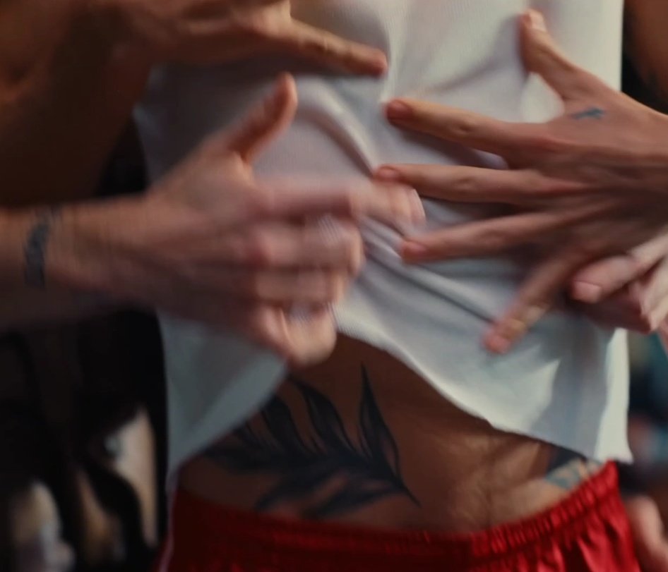 acting like he didn't just drop SMVOTY (sluttiest music video of the year) okayyy