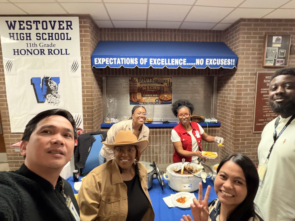 PepitoEufretes's tweet photo. Your thoughtful gestures and efforts mean the world to us- thank you, Admin and students, for making this week special!
#TeachersAppreciationWeek
@WestoverHS https://t.co/gtxxgP9YGP