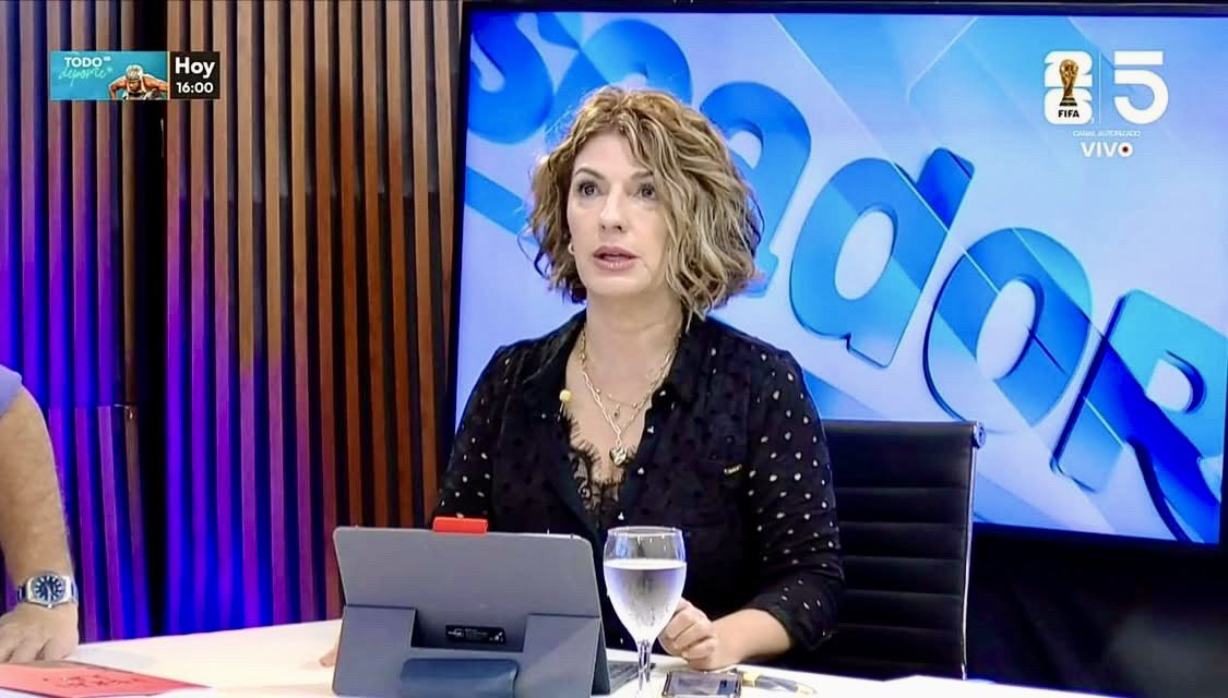 danielabouret's tweet photo. Realicé un posteo que desató una gran discusión porque tocó una contradicción  muy visible en Montevideo: una ciudad que se piensa inclusiva, pero donde cada vez más aparecen mecanismos físicos para administrar el miedo urbano. 

📍La discusión no es “una reja sí o no”. Es qué ciudad estamos construyendo y quién tiene derecho efectivo a habitarla y qué elementos tienen los vecinos para la convivencia.
Esta discusión es síntoma de algo profundo, de una tensión entre seguridad, convivencia urbana, exclusión social y privatización del espacio público. Hay una respuesta de vecinos que están cansados de que gente en situación de calle use el espacio público o su vereda como si fuera su casa, y aquí hay miedo, hay pobreza, hay riesgos en la convivencia y hay: poca política pública con resultados.
#montevideo #seguridad