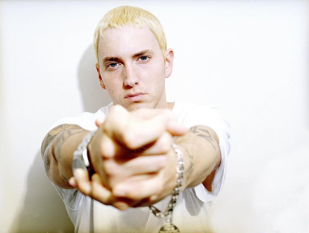 culturejpg's tweet photo. Eminem photographed in 2003 https://t.co/egyV5wRRxq
