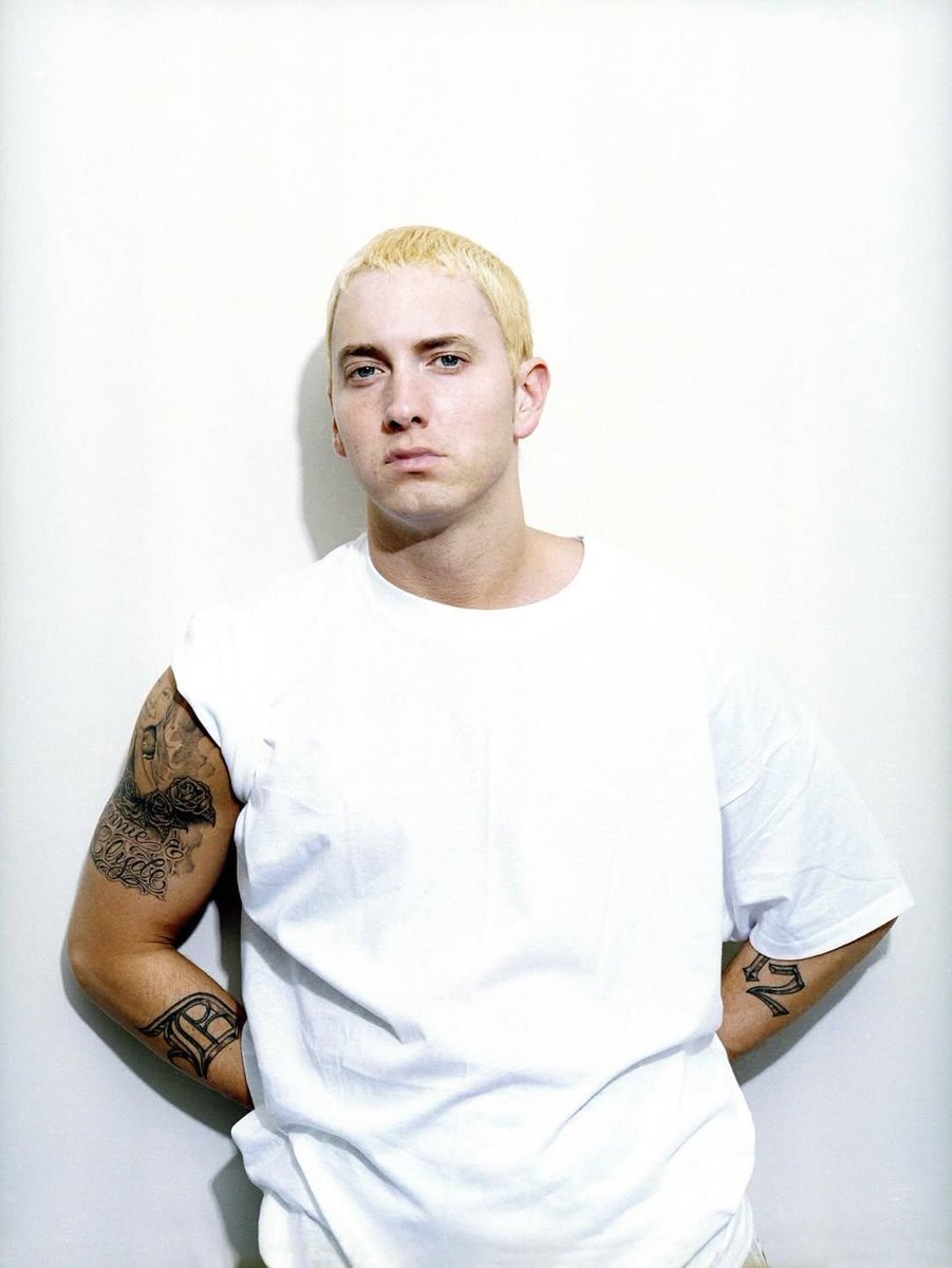 culturejpg's tweet photo. Eminem photographed in 2003 https://t.co/egyV5wRRxq