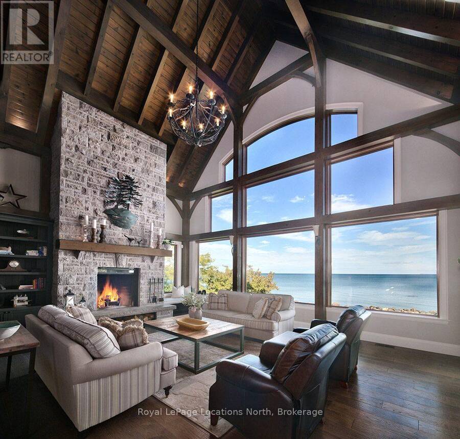 LUXRE's tweet photo. Discover the ultimate waterfront sanctuary, where 200ft of rare sandy beach meets the sparkling blue of Georgian Bay.

🗝️ Royal LePage Locations North, Brokerage | $9,000,000 CAD | https://t.co/kHIXcEQ4b2 https://t.co/goTn12m0VT