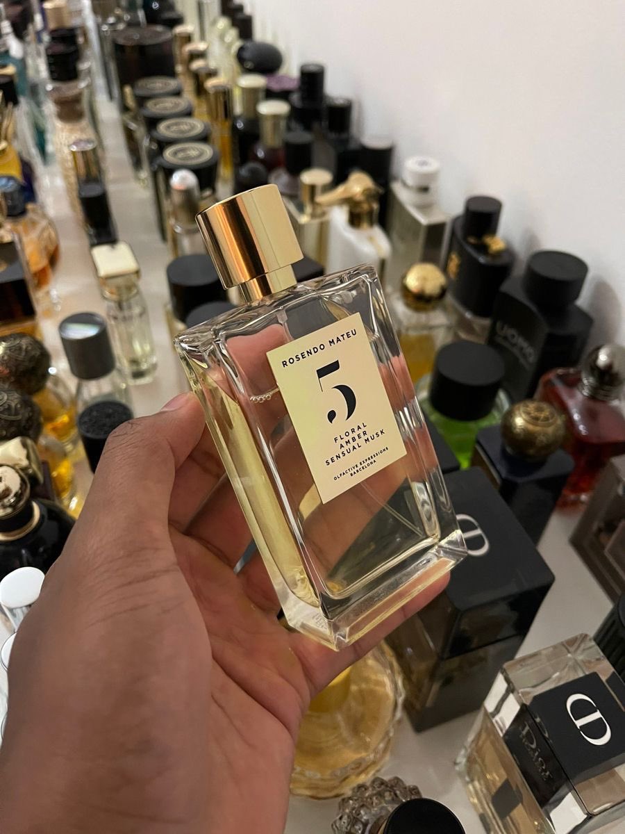 Zapach Perfumes. tweet media
