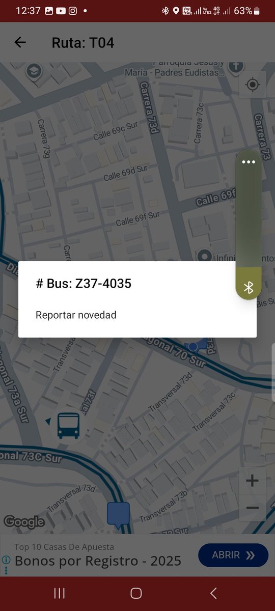 MADOESQUI's tweet photo. @TransMilenio @LaRolitaBog para variar a denunciar esta ruta, pasan 2 buses seguidos, uno con letrero Tránsito a Patio con 1 pasajero y el otro ahí detrás absolutamente lleno, no me pude subir y llevaba buen rato https://t.co/YQLfWuaudd