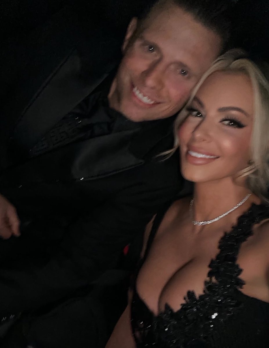 WrestlingWCC's tweet photo. The Miz shares his big lesson for all marriages

“Put down the phone and talk to each other”

(via Bill Pritchard) https://t.co/jQQzihaBgv