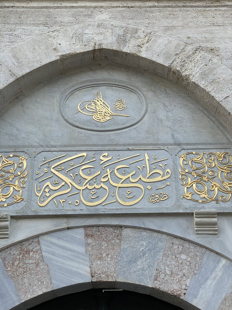 TypeStage's tweet photo. Eye-catching calligraphy artworks from the streets of Istanbul:
Mehmed Nazif Bey
Mustafa Halim Özyazıcı https://t.co/LWOSAXpOQH