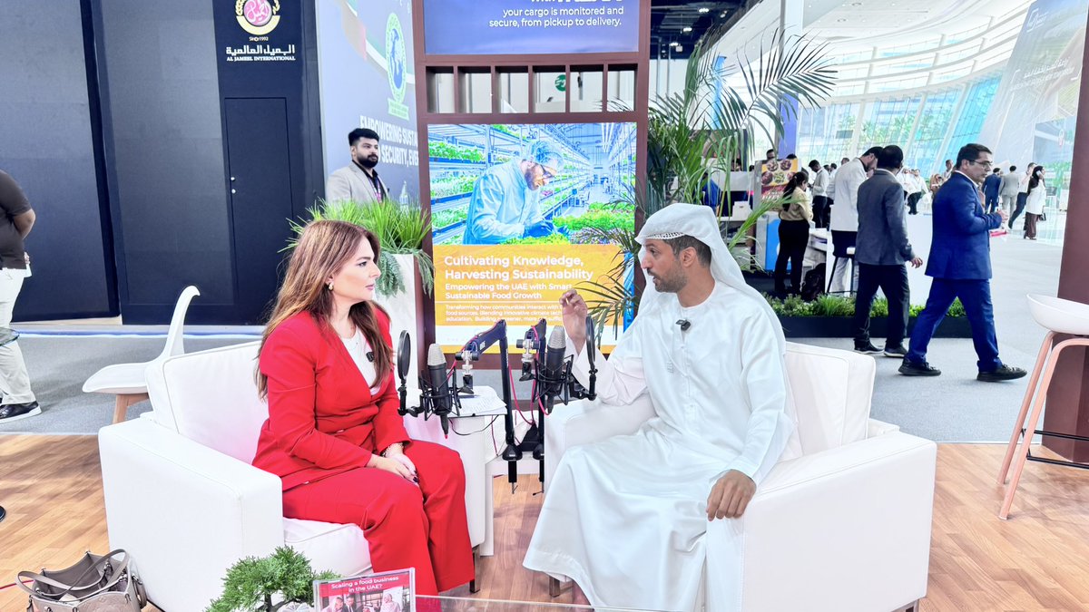 jessytrends's tweet photo. #اصنع_في_الإمارات منصة تجمع ابرز الشركات التي تشكل جزءا مهما في عجلة الاقتصاد. من الزراعة والصناعة إلى الهندسة، التغليف والتخزين والحرف… نسخة ضخمة من المعرض في رسالة واضحة "اقتصاد ينمو بتعزيز التقنيات الحديثة" #الامارات #MIITE #الروابي #دارزود https://t.co/f1ILMVoVUA
