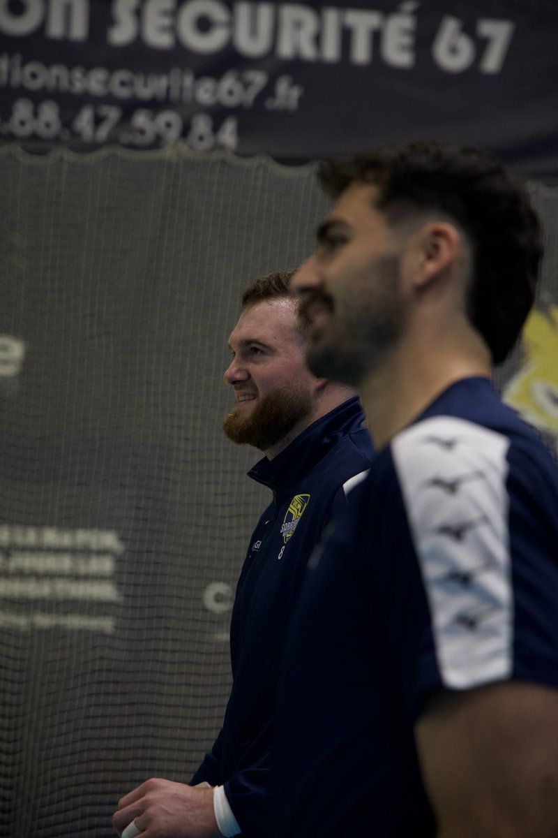 SMSHandball's tweet photo. ⏳ 𝗠-𝟯𝟬 // 𝗪𝗔𝗥𝗠 𝗨𝗣 

#YellowFoxFamily https://t.co/vDkYwVif9j