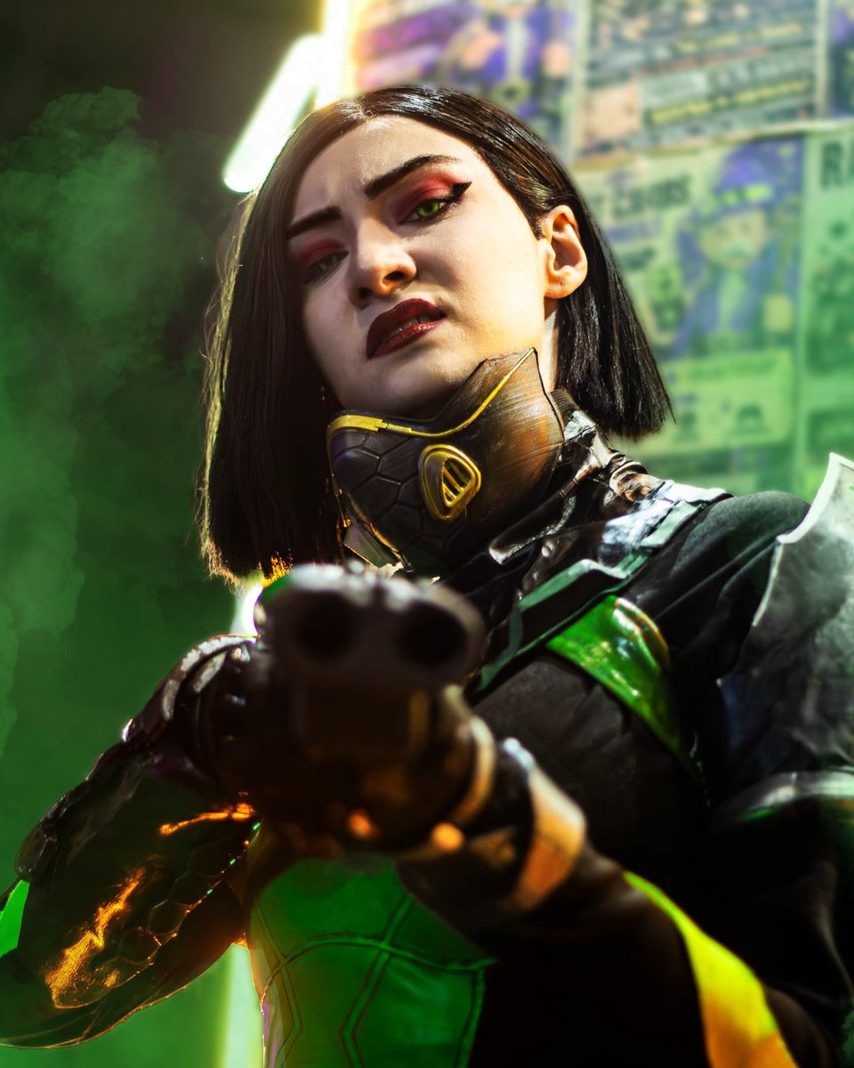 "Don't get in my way!" 🐍

#Viper #Valorant #Cosplay
<a href="/VALORANT/">VALORANT</a> <a href="/VALORANTBrasil/">VALORANT Brasil</a>