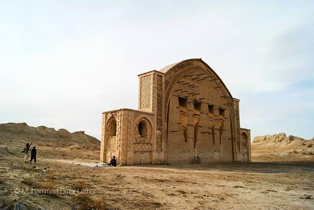 BigShotKitty's tweet photo. The 3000 year old fort, Qala-e Bost.
Fort of Bost, Helmand, Afghanistan. https://t.co/XNgqCG1E92
