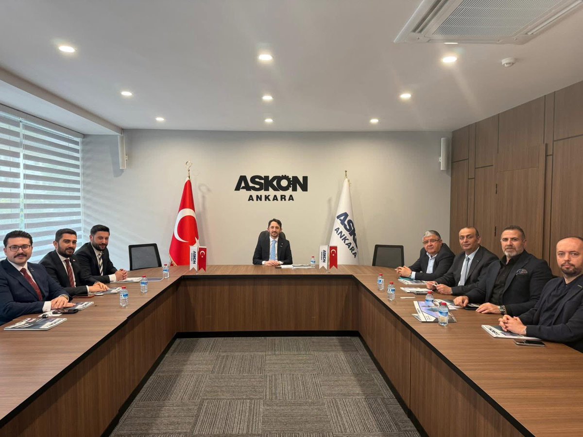 Savaş Geyik tweet media