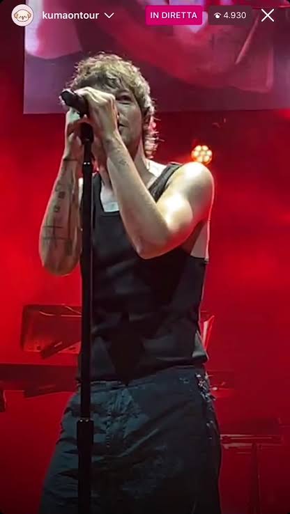 SiobhanAnne04's tweet photo. Don't worry Harry your man is my whole personality as well https://t.co/c6CaycTdf4