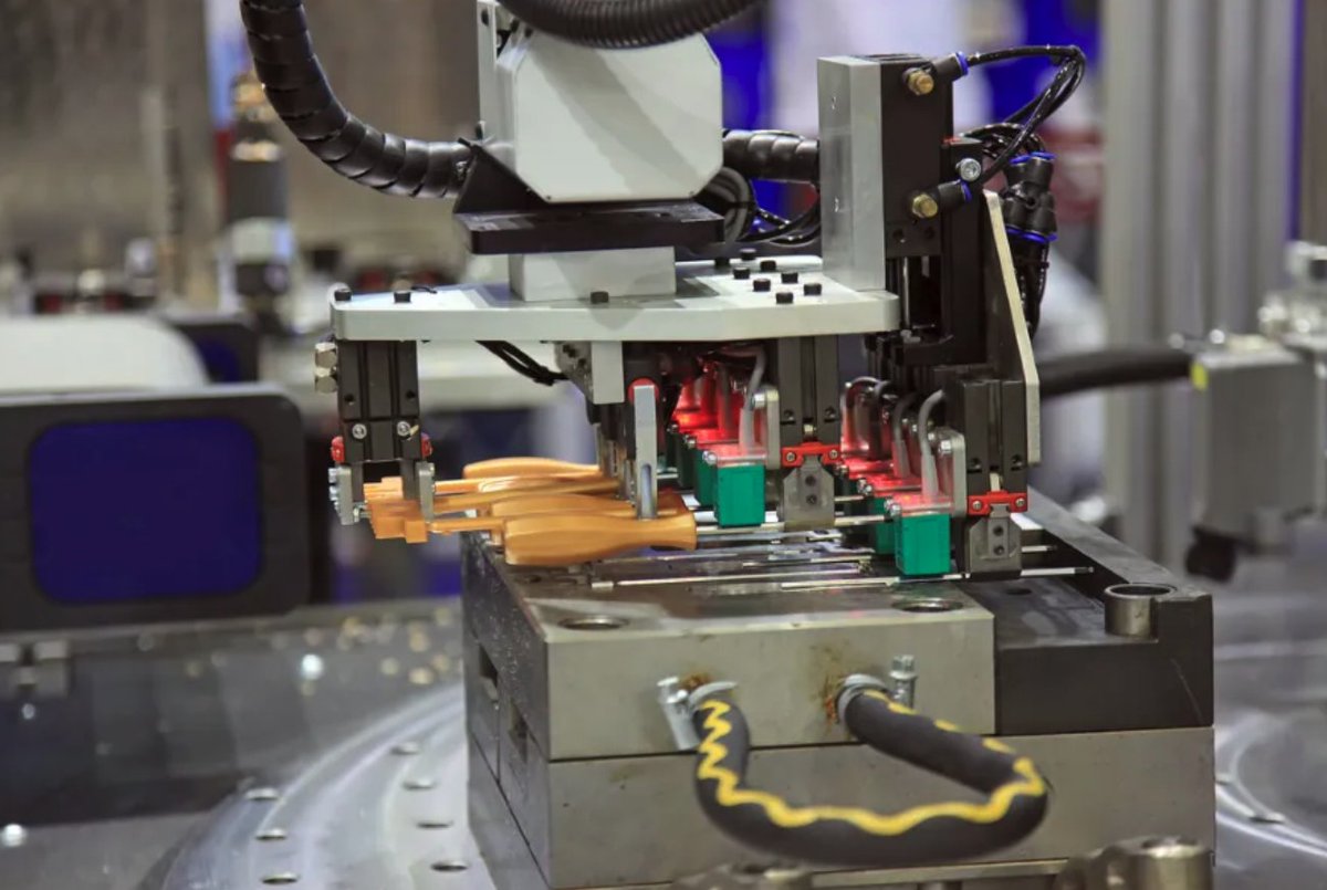 DELMIAWorks's tweet photo. Glazpart Group replaced its disconnected systems with an integrated manufacturing ERP/MES solution. Learn how this change led to better customer relationships, faster time to market &amp; more capacity for growth. https://t.co/SoBG9hKZ2F
#Manufacturing #ERP #MES https://t.co/e0OsmaEaD8