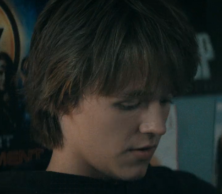why does he look like kirk here