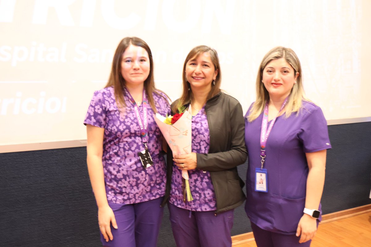 HSJDChile's tweet photo. ✨Nutricionistas celebran su día relevando su rol en la recuperación de pacientes👏 Su apoyo es clave para los equipos clínicos🫶 La celebración y reconocimientos en nuestra nota web 👇https://t.co/vrcJuSsf1O https://t.co/FvS76hezb3