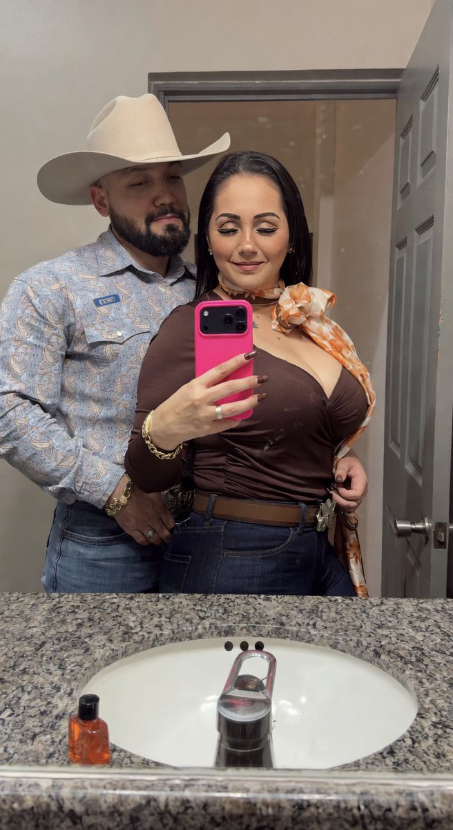 SrysraTorres tweet media