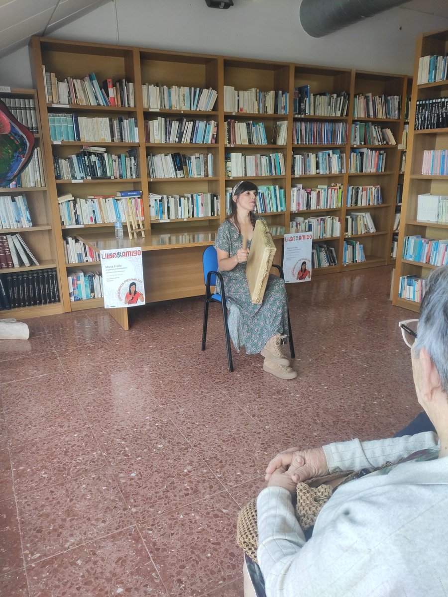 bibliopela's tweet photo. Estupenda tarde hemos pasado con los "Cuentos entretejidos" de María Fraile. Esperamos volver a verte pronto.
#ayuntamientodenavalvillardepela #NavalvillardePela #bibliotecasvivas #UnLibroEsUnAmigo #cuentacuentos https://t.co/KR3RAU3z8a