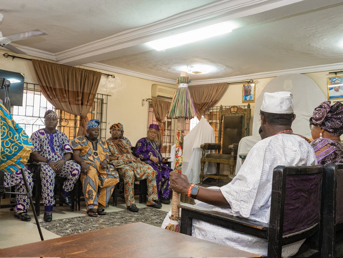 Yesterday, the Zangan's paid their last respect to De Wheno Aholu Mẹnu-Toyi 1 the Akran of Badagry, and I documented the moments. Thank you Ogu Wikimedia Community User Group.
Rest well Hawee!!!

📸