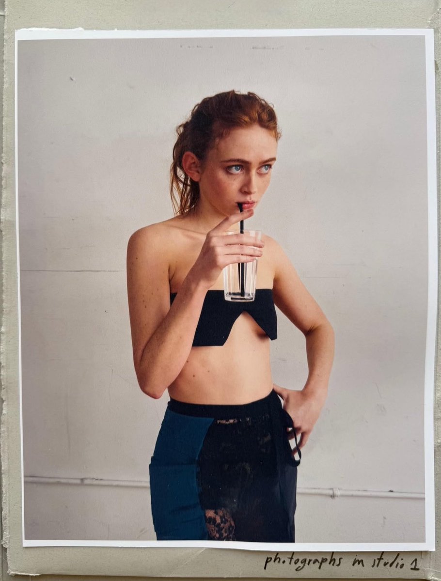 sadie sink posts tweet media