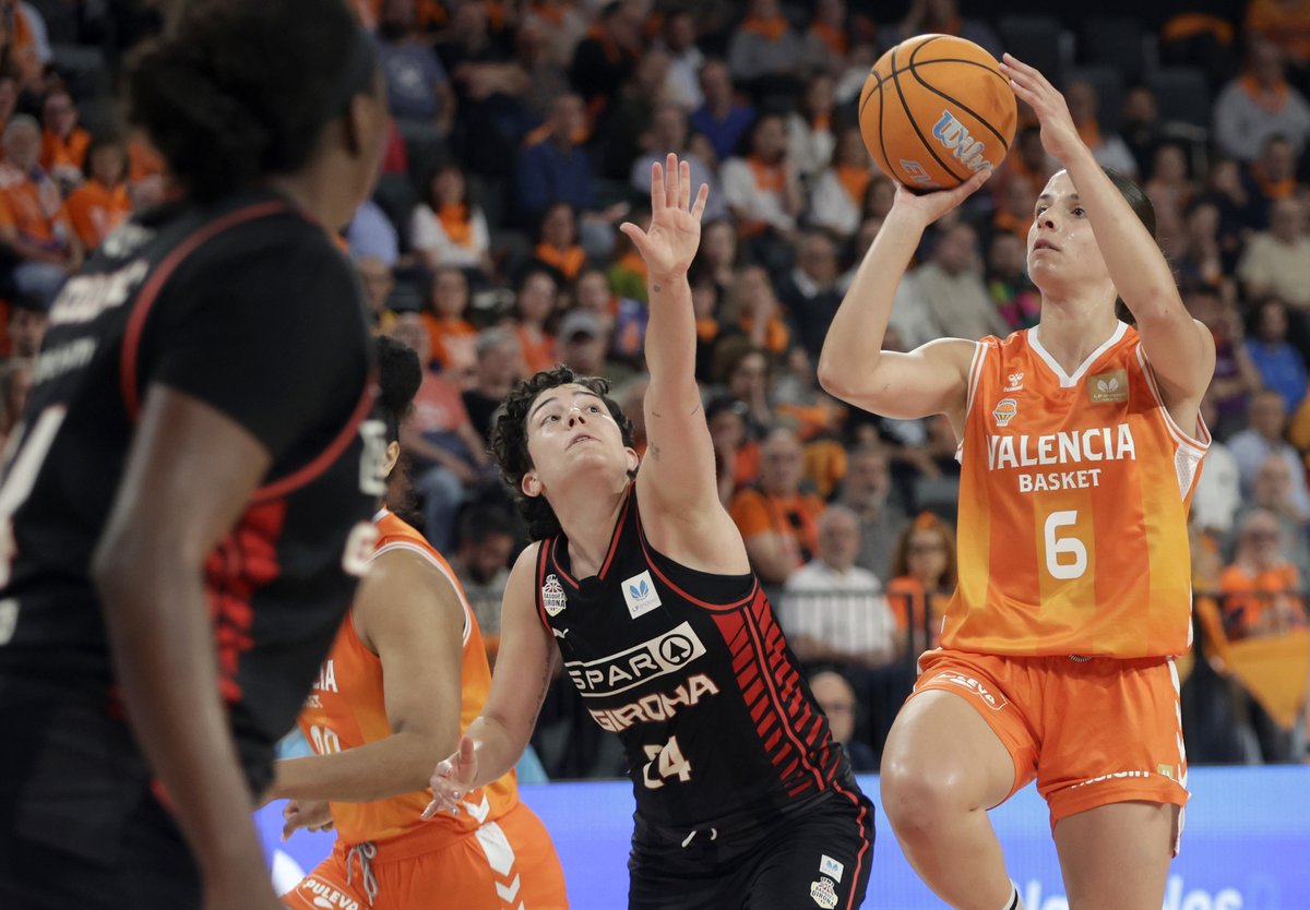 El partido de Elena Buenavida en la victoria 67-66 frente a Spar Girona:

9 puntos
11(!) rebotes
1 asistencia
3 robos