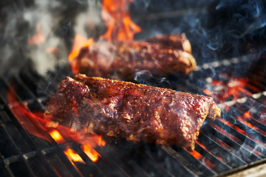 NKYmagazine's tweet photo. Ribs on the Riverfront – Smoke on the River BBQ Fest will return to the riverfront May 8–10, bringing a full weekend of barbecue, live music and good vibes to the banks of the Ohio River.

Read more! https://t.co/7vRQmoR2AZ https://t.co/Yk7cq99lyf