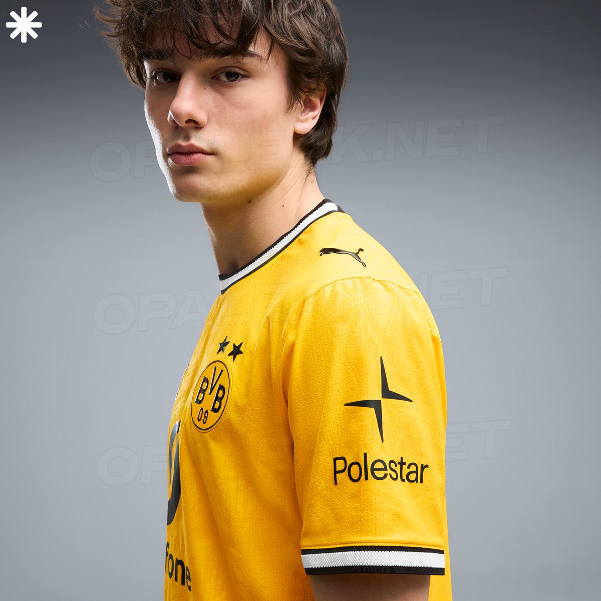 opaleak's tweet photo. BVB x Puma.

Tomorrow. ⌛️ https://t.co/iQ6nJeLN72