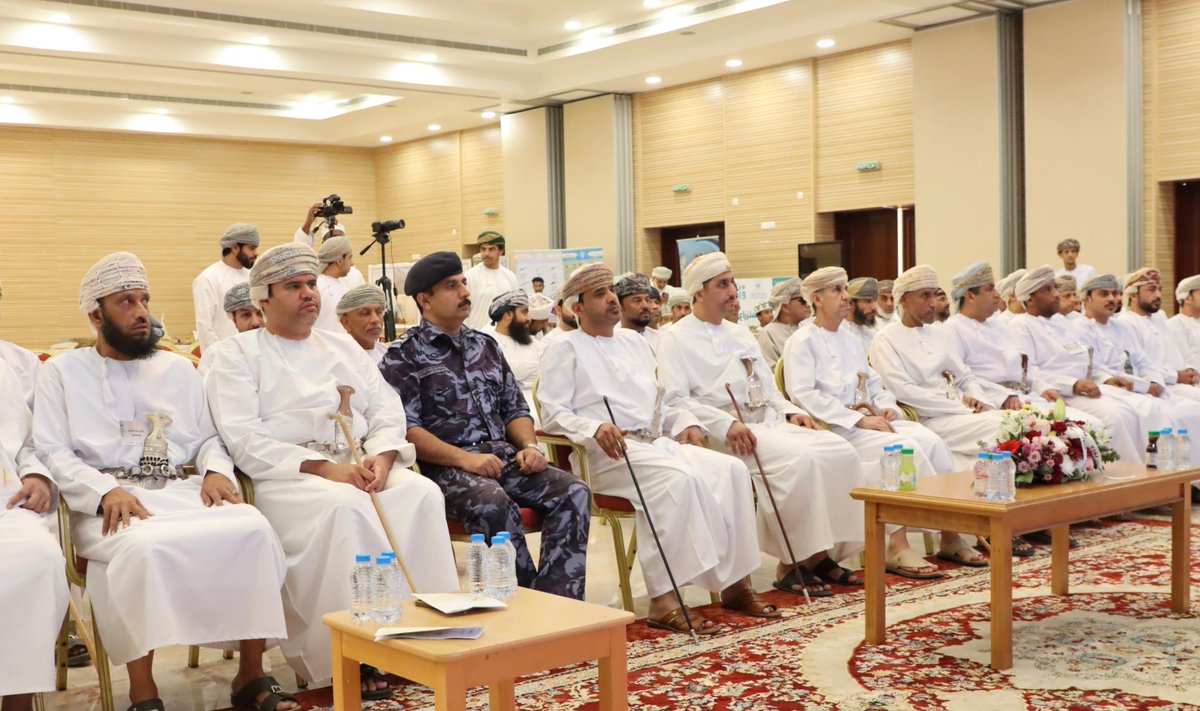 Suwaiq33's tweet photo. تحت رعاية سعادة محافظ شمال الباطنة وبحضورسعادة الشيخ والي السويق اقيمت ندوة صفحات من التراث البحري المروي لولاية السويق الماضي التليد والحاصر السعيد . https://t.co/3nIgtnaJX0
