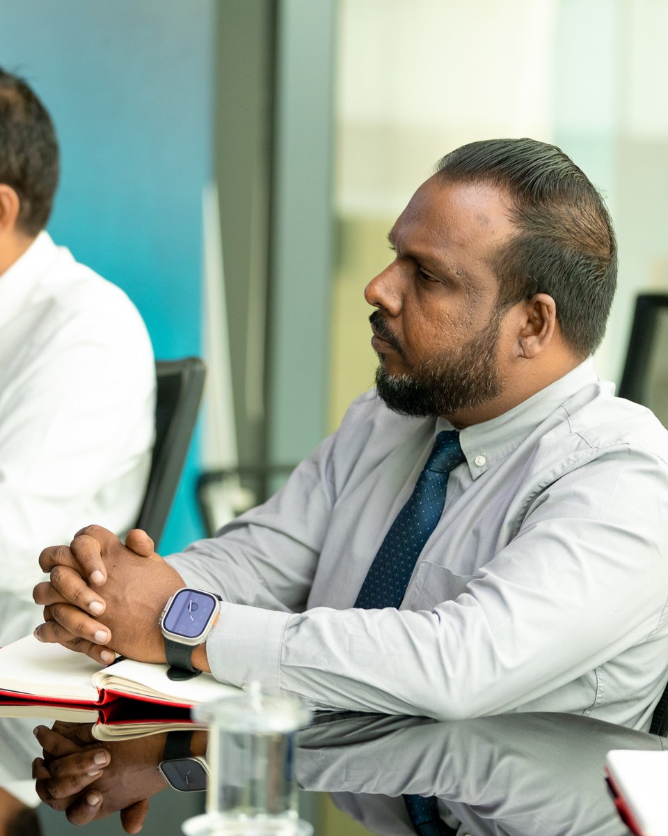 visitmaldivesco's tweet photo. Minister of Arts, Culture and Heritage  @heenawaleed met with Visit Maldives CEO &amp; MD Ibrahim Shiuree to discuss new collaborations to promote Maldivian culture and heritage, and strengthen cultural tourism experiences across the Maldives.

#VisitMaldives #HeritageTourism https://t.co/Cvj3Xor40I