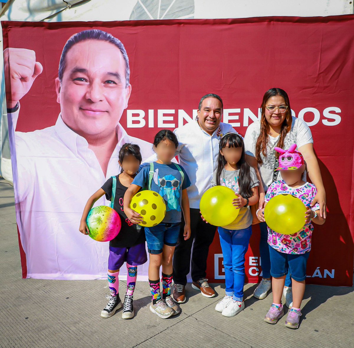 ErwinCastelan's tweet photo. Estos encuentros me permiten escuchar, dialogar y generar mas cercanía con la gente en cada rincón de Coacalco.🤝🏼

El equipo se construye desde el territorio, con la
participación de quienes quieren ver avance real. 💪🏼📈

#Coacalco #Unidad #TrabajoEnEquipo #Cercanía #Compromiso https://t.co/6wptPyD2kn