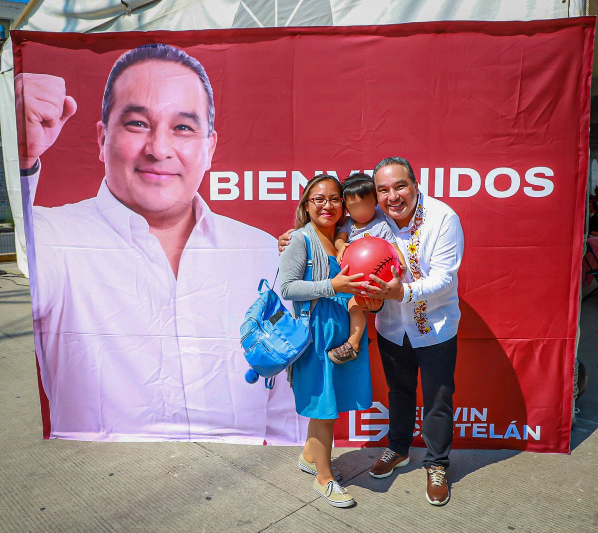 ErwinCastelan's tweet photo. Estos encuentros me permiten escuchar, dialogar y generar mas cercanía con la gente en cada rincón de Coacalco.🤝🏼

El equipo se construye desde el territorio, con la
participación de quienes quieren ver avance real. 💪🏼📈

#Coacalco #Unidad #TrabajoEnEquipo #Cercanía #Compromiso https://t.co/6wptPyD2kn