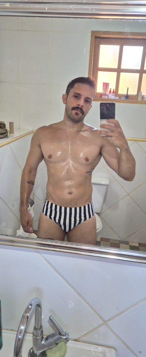 Felipe tweet media