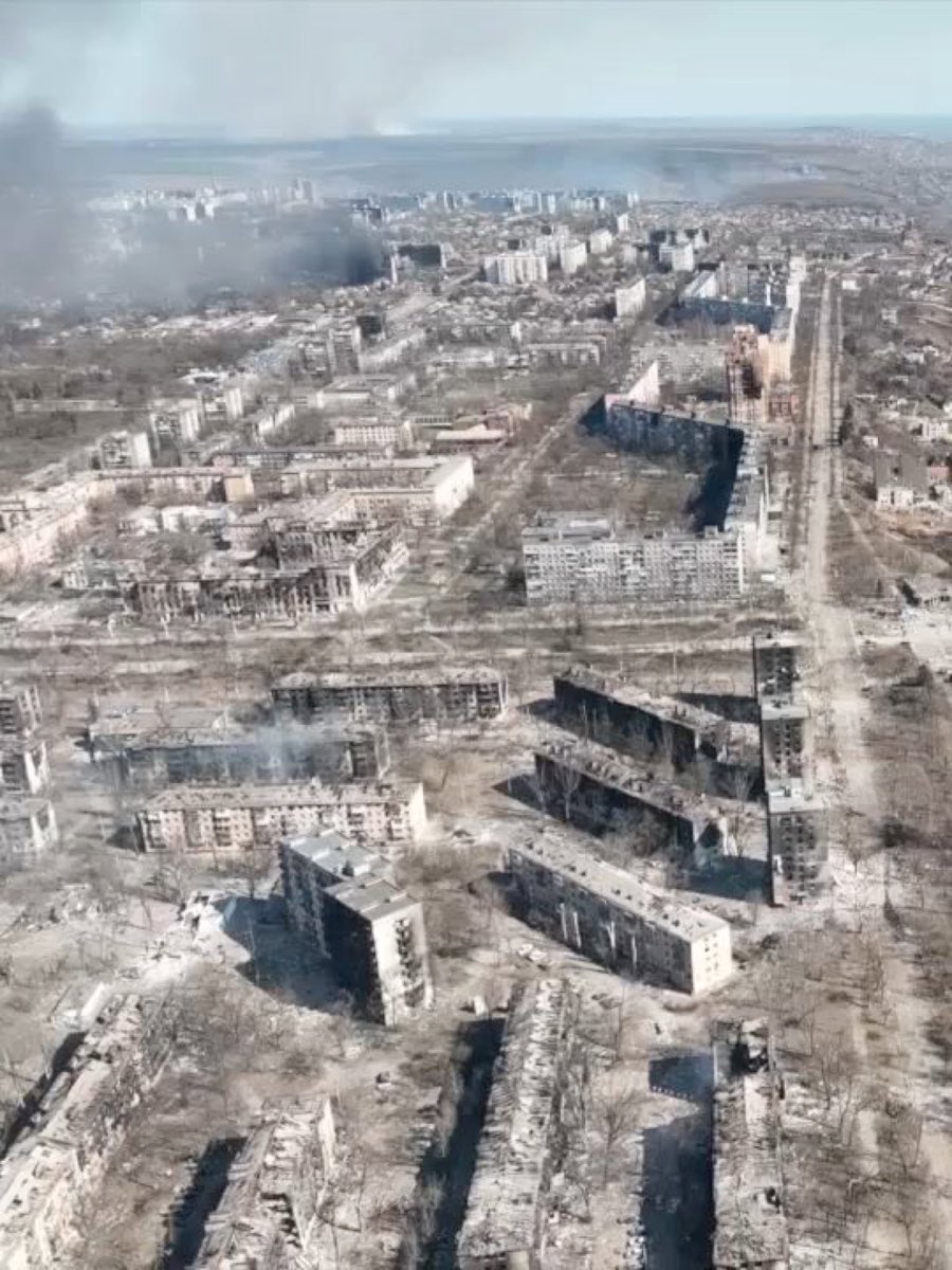 Mariupol era una città di mezzo milione di abitanti che è stata sistematicamente cancellata.

La stima dell’Uppsala Conflict Data Program si attesta a 88.000 morti in meno di tre mesi.

Questa singola operazione russa ha causato più vite perse rispetto all'intera guerra a Gaza.