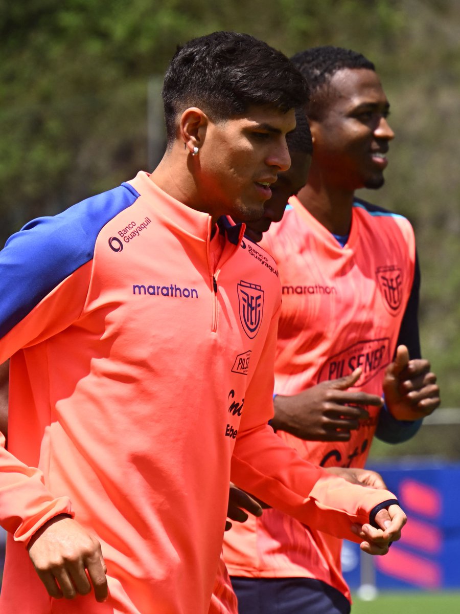 Pacho y Piero. 🇪🇨

#CopaMundialFIFA
