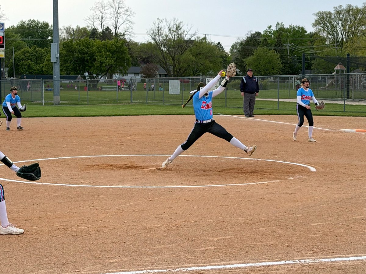 CChmiel2026's tweet photo. #3 ranked in IL for strikeouts!! 
236 SO in 106 IP🥳 ~ excited to break my SO record from Junior year! 

3 more conference games left (14-6 record) 
Let’s finish strong!!! @central_marian 🌀❤️💙
@CoachBuffUD https://t.co/iId0WqOmN4