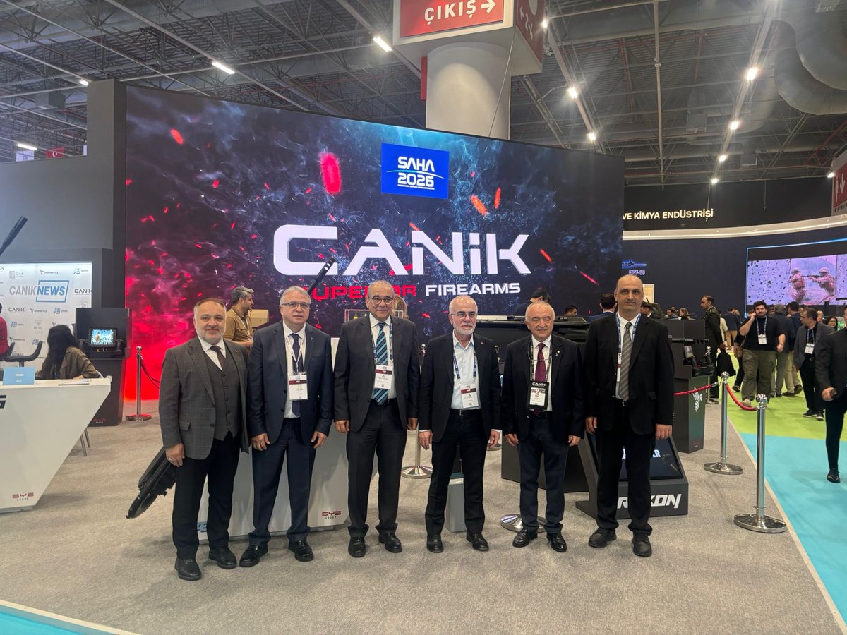 MADevelioglu's tweet photo. SAHA EXPO 2026 Yine Dünyaya Parmak Isırttı
Yerlî ve millî silah teknolojimizin görkemli sahnesi SAHA EXPO bu yıl da göğsümüzü kabarttı. Özellikle 6. kilometre menzilli Yıldırımhan balistik füzesi başta olmak üzere bütün silahlarımız ve askerî teknolojimiz Türkiye'nin gücünü dosta düşmana gösteriyor. Avrupa'nın en büyük savunma sanayii fuarı SAHA Expo 2026’ya misafir olmak, gezmek, görmek aynı zamanda “Türkiye Yüzyılı”na şahit olmak demek.